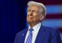 Trump’s Viral Moment Leaves Room Speechless