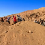 32 Killed on Overcrowded Bridge