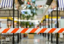 3 People Injured in Mall Shooting