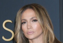 Jennifer Lopez Blasted Over Holiday Photo Post
