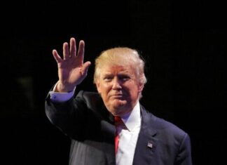 Trump’s Health Condition Visible Again Donald Trump, president, rally, speech, political event, campaign, podium, Republican