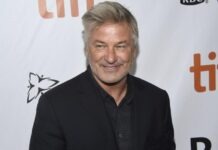 Alec Baldwin Drops Surprising Announcement Alec Baldwin Red Carpet