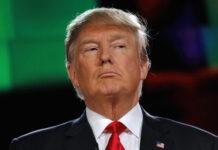 Trump Caught: Heavy Makeup on His Hand Donald Trump at Event