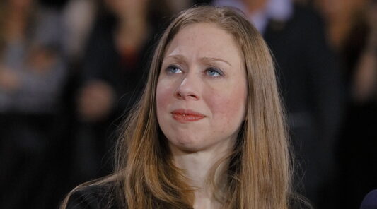 Heartbreaking Truth About Chelsea Clinton’s Life