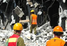 1 Dead, 12 Wounded in Government Building Bombing Search and Rescue Operations