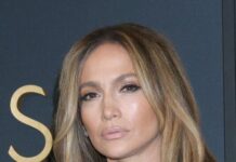 Jennifer Lopez Breaks Silence About Ben Affleck Divorce Jennifer Lopez Red Carpet