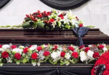 Beloved Comedian Dead at 85 Funeral Casket Flower Arrangements