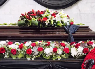 Beloved Comedian Dead at 85 Funeral Casket Flower Arrangements
