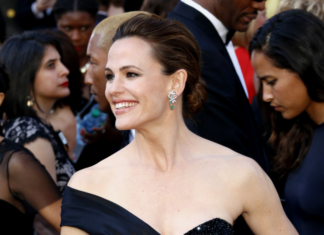 Jennifer Garner Stuns in Recent Appearance Jennifer Garner Stuns in Recent Appearance (dreamstime_s_70372792)