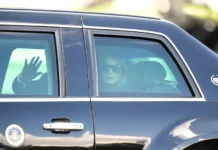 Melania Missing as Rumors Explode melania in car
