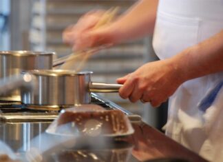 Beloved TV Chef is Gone at 44 Beloved TV Chef is Gone at 44 (dreamstime_s_4087914)