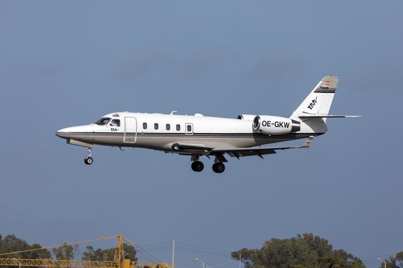 Six Missing After Plane Disappears (Gulfstream G100 twinjet dreamstime_s_143473360)